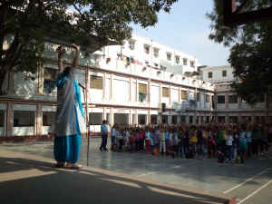 2012-06-01-Varanasi_1.jpg (290574 bytes)