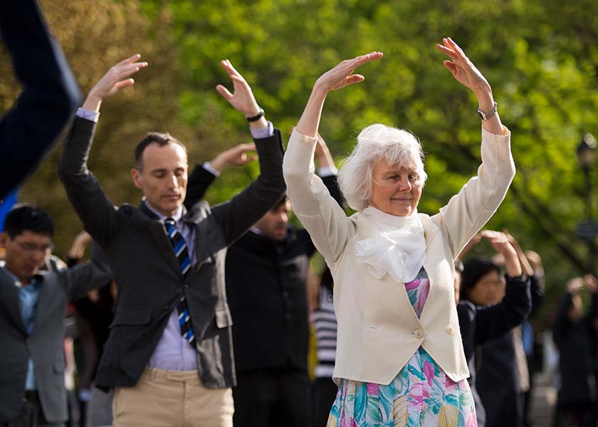 Image for article London: Falun Gong Exercise Class Offered Weekly at Merton Civic Center Library