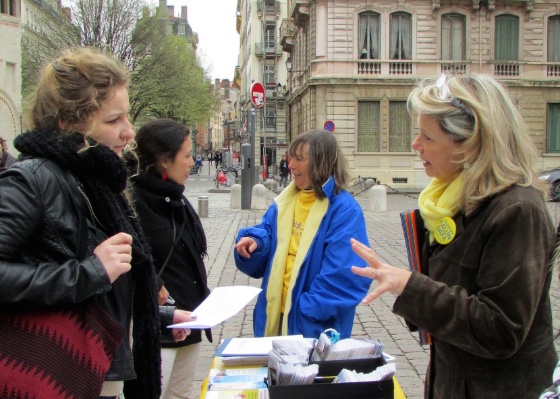 Image for article France: Rally in Front of Paris Chinese Embassy During Visit by CCP Official