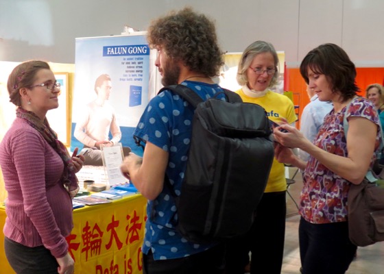 Image for article Norway: Falun Dafa Warmly Received at Health Expo