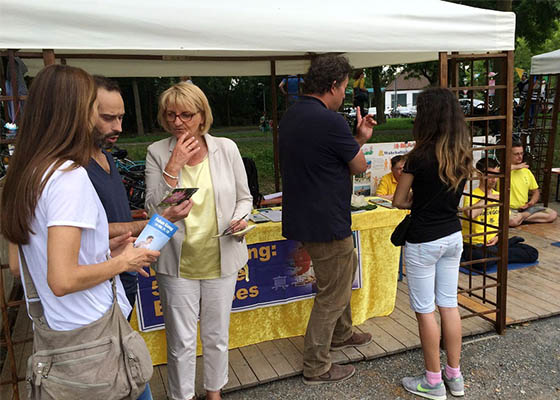 Image for article Falun Gong at a Multicultural Festival in Germany