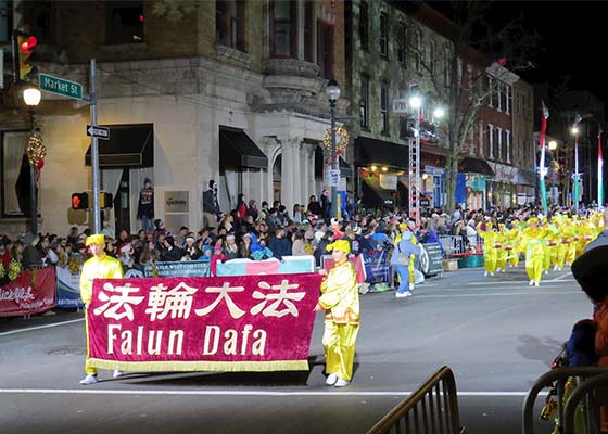 Image for article Sharing Traditional Culture at Popular Christmas Parades Across the Globe