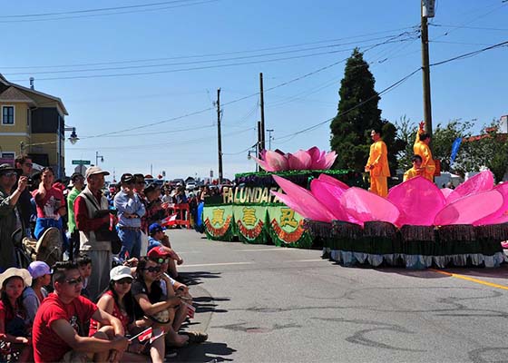 Image for article Falun Gong Practitioners in Vancouver Perform in Canada Day Celebrations