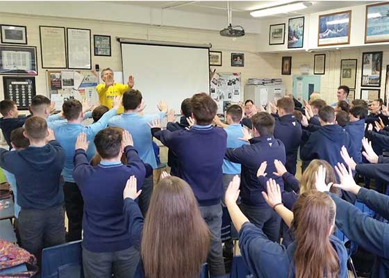 Image for article Ireland: Falun Gong Presentation Offered at a High School to Help Students Relieve Stress