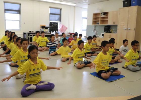 Image for article Cultivating Together: Toronto Minghui School Summer Camp