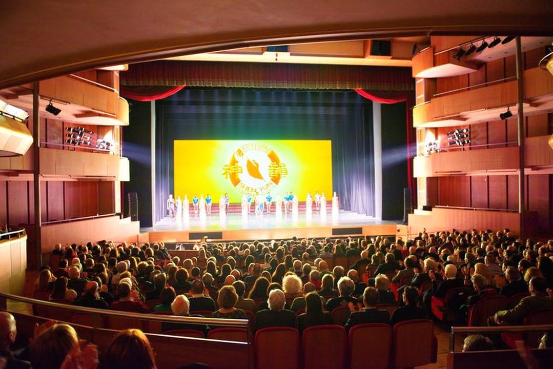 Image for article Theatergoers in Four Nations Moved by Shen Yun's Grace and Purity
