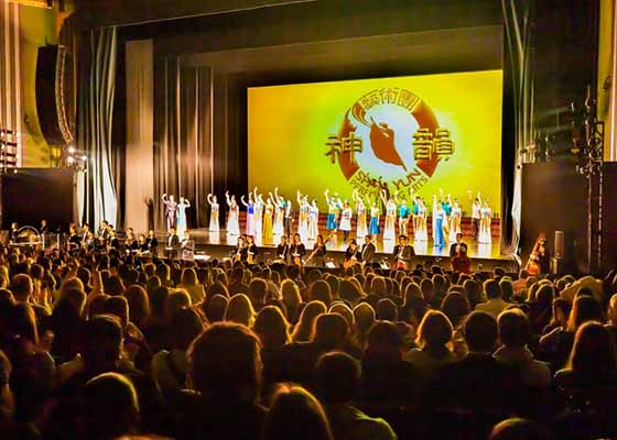 Image for article European Audiences Find Magic and Inspiration in Shen Yun