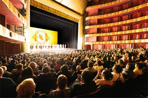Image for article North American and Australian Audiences Experience Joy and Peace at Shen Yun