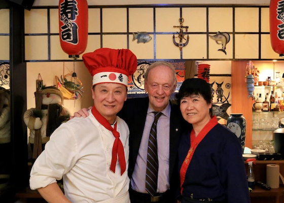Image for article Japanese Restaurant Owner’s Extraordinary Experiences Practicing Falun Dafa