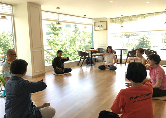 Image for article South Korea: New Practitioners Treasure the Opportunity to Learn Falun Gong
