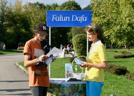 Image for article Three Days of Falun Dafa Activities Held in Baia Mare, Romania