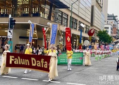 Image for article Brisbane, Queensland, Australia: Falun Gong Christmas Parade