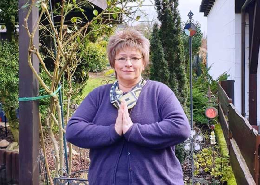 Image for article Near-death Experience Leads Single Mother to Falun Dafa