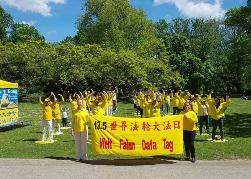Image for article Germany: Practitioners Express Gratitude on the 30th Anniversary of Falun Dafa’s Public Introduction