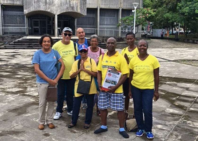 Image for article Guadeloupe, France: Practitioners Hold Events Calling for an End to the Persecution in China