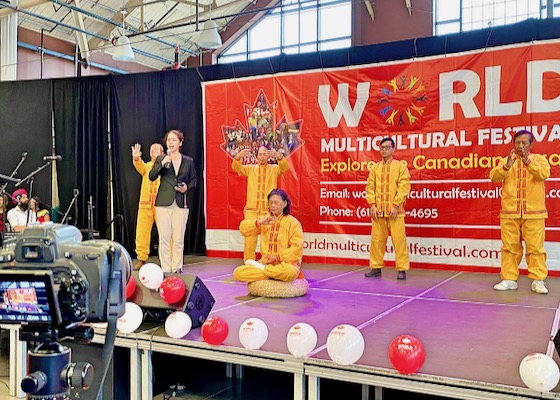Image for article Canada: Falun Dafa Praised at World Multicultural Festival in Ottawa