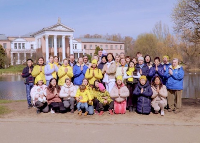 Image for article Russia: Practitioners in Six Cities Celebrate World Falun Dafa Day