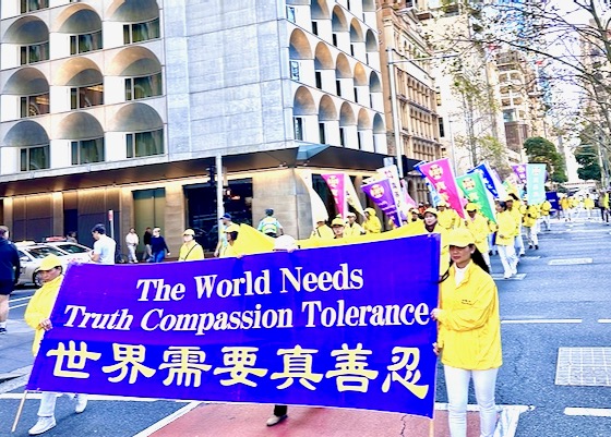 Image for article Sydney, Australia: Public Supports Rally and Parade to Protest the 24-Year Persecution of Falun Dafa