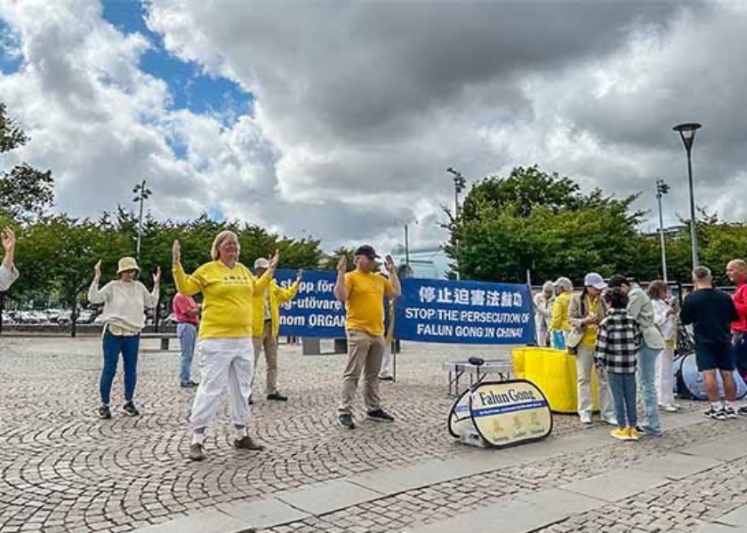 Image for article Sweden: Activities Held in Three Cities Calling for an End to the Persecution in China