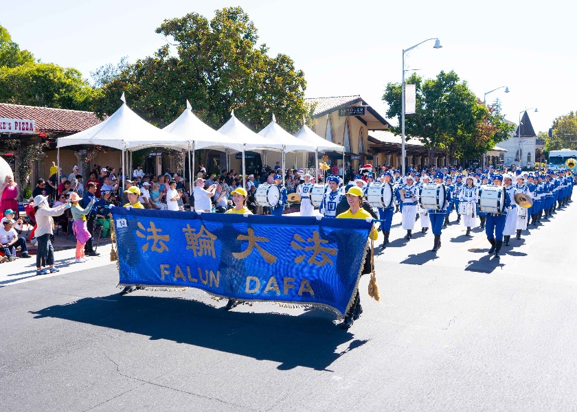 Image for article California, U.S.A.: Falun Dafa Makes Big Impact in Silicon Valley Parade