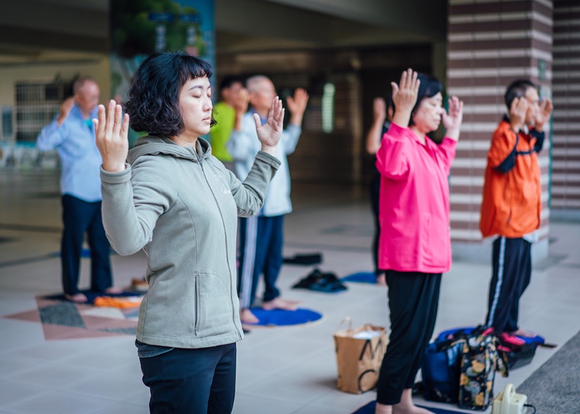 Image for article Falun Dafa Makes My Life Bloom: A Business Manager’s Cultivation Experience