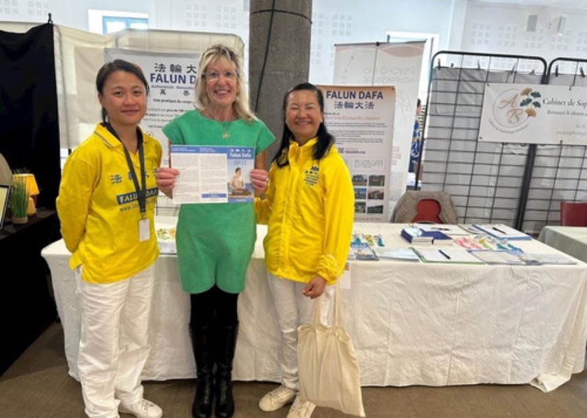 Image for article France: Introducing Falun Dafa at the Agde Health Expo
