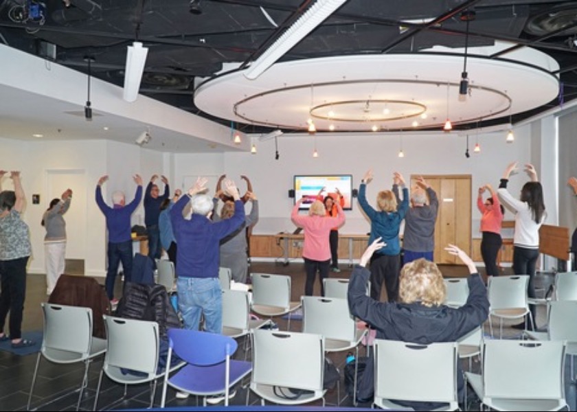Image for article Delaware, US: People Learn Falun Dafa During Free Class