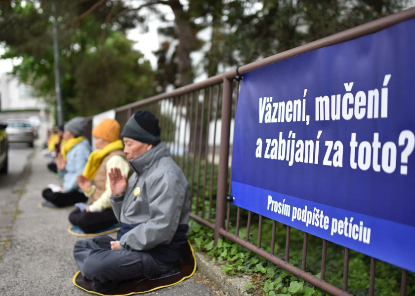Image for article Slovakia: Practitioners Commemorate the April 25 Appeal