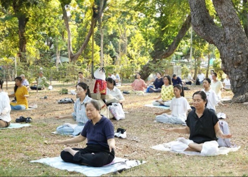 Image for article Thailand: Practitioners Celebrate World Falun Dafa Day