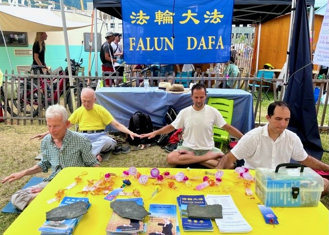 Image for article People Learn About Falun Dafa at Festival des 5 Continents in Switzerland
