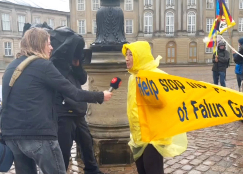 Image for article Northern Europe: Chinese Foreign Minister’s Visit Meets with Peaceful Protests