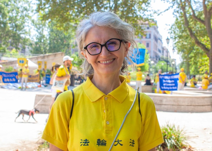 Image for article Rome, Italy: Falun Dafa Rally and Vigil Bring Spiritual Inspiration