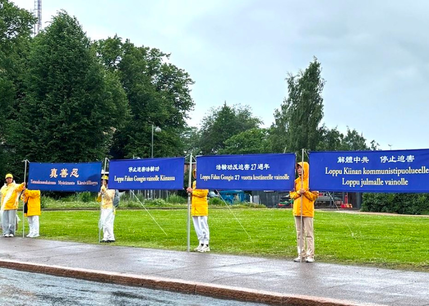 Image for article Practitioners Protest Chinese Regime’s Persecution During Foreign Minister’s Visit to Finland and Norway