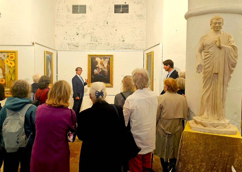 Image for article The Art of Zhen Shan Ren Exhibition Touches Many Viewers in Germany, the US, and Australia