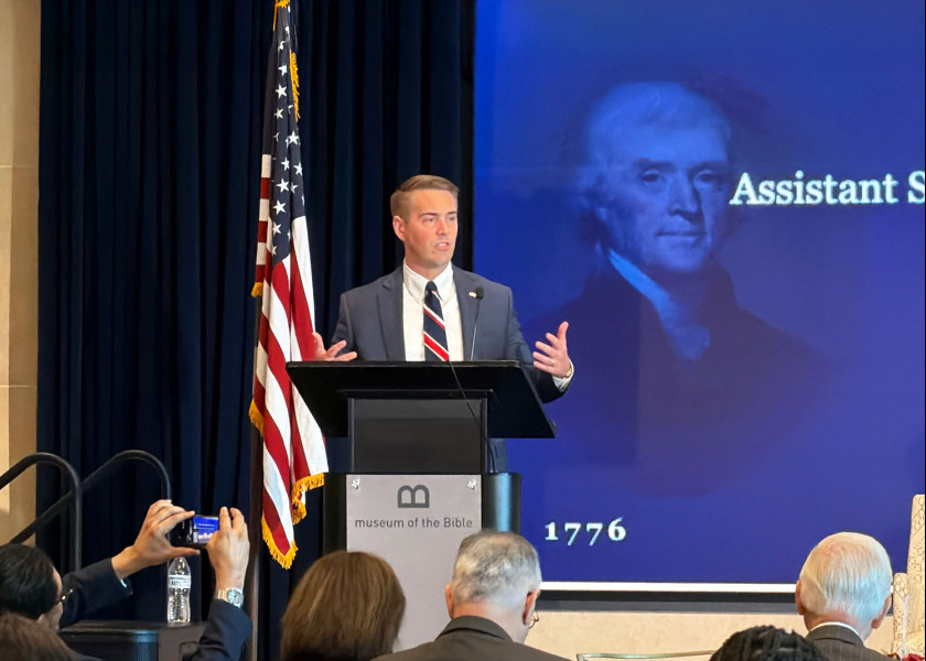 Image for article US Assistant Secretary of State Met With Falun Gong Practitioners Before 27th Anniversary of Persecution