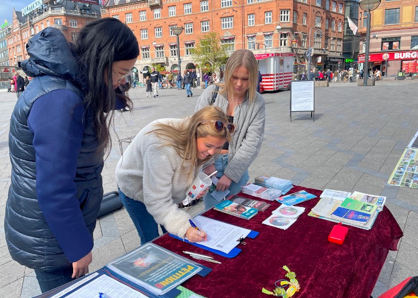 Image for article Denmark: Public Support for Falun Dafa During Events to Commemorate the April 25 Appeal